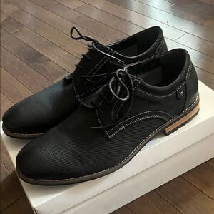 Men's Steve Madden NWOT Black Dress Shoes